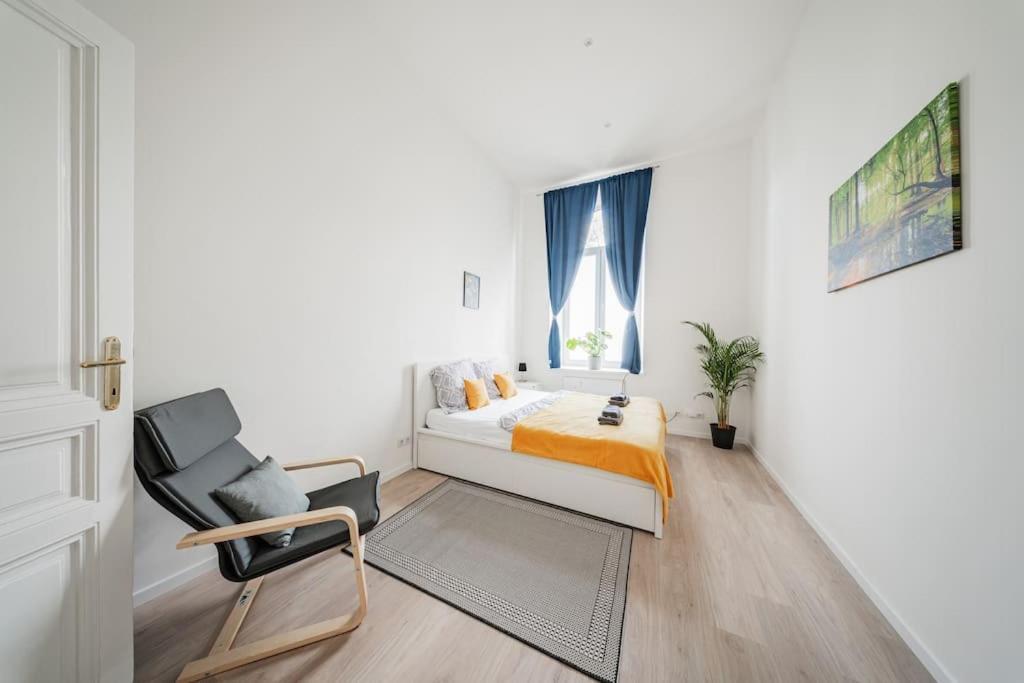 75 M² Near Nussdorferstrasse U6 Wien